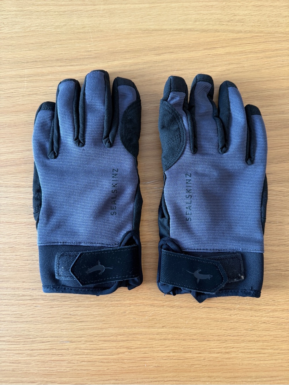 Sealskinz (Seal Skinz) - L - Men's Waterproof Black & Gray Outdoor Gloves